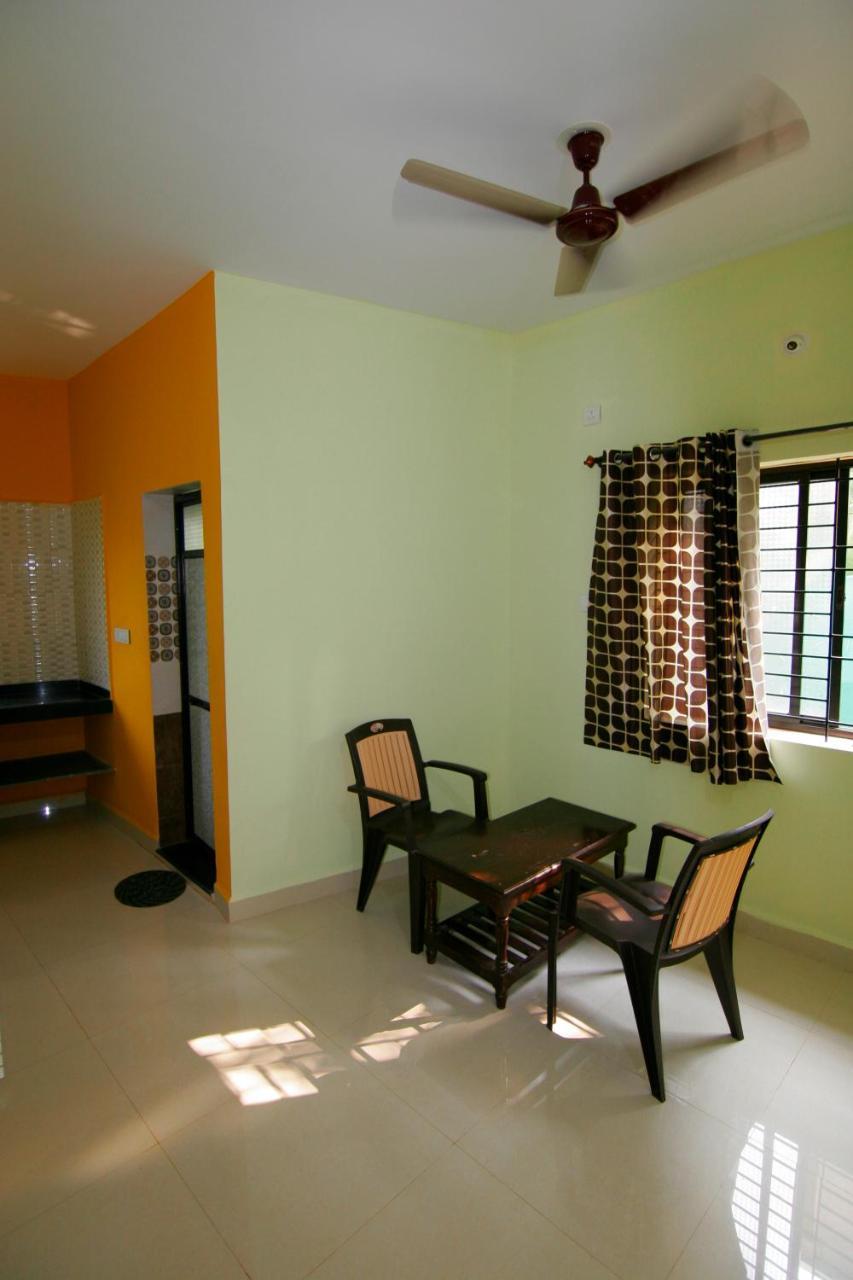 Rudra Holidays Guest House Арамбол Екстериор снимка