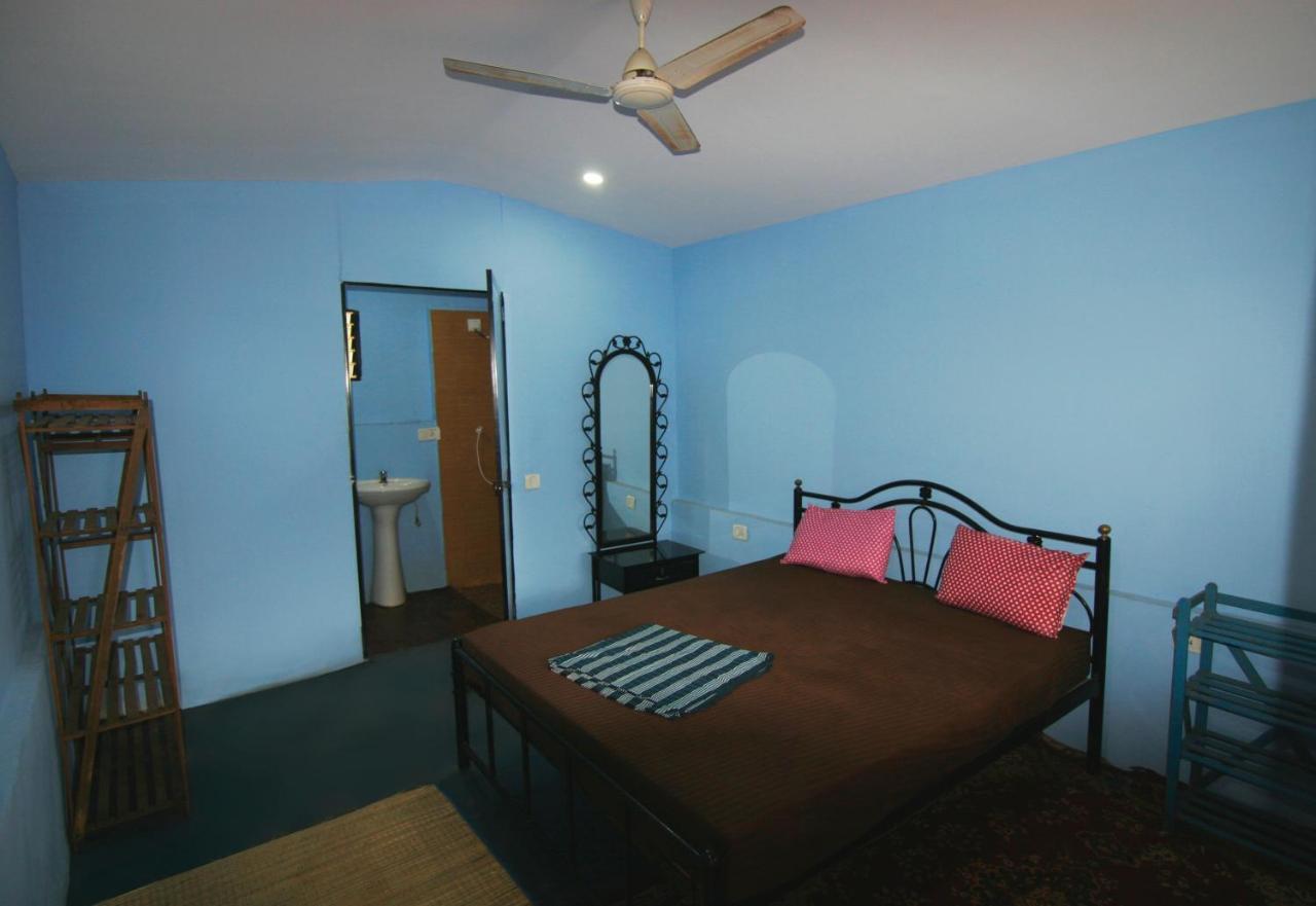 Rudra Holidays Guest House Арамбол Екстериор снимка