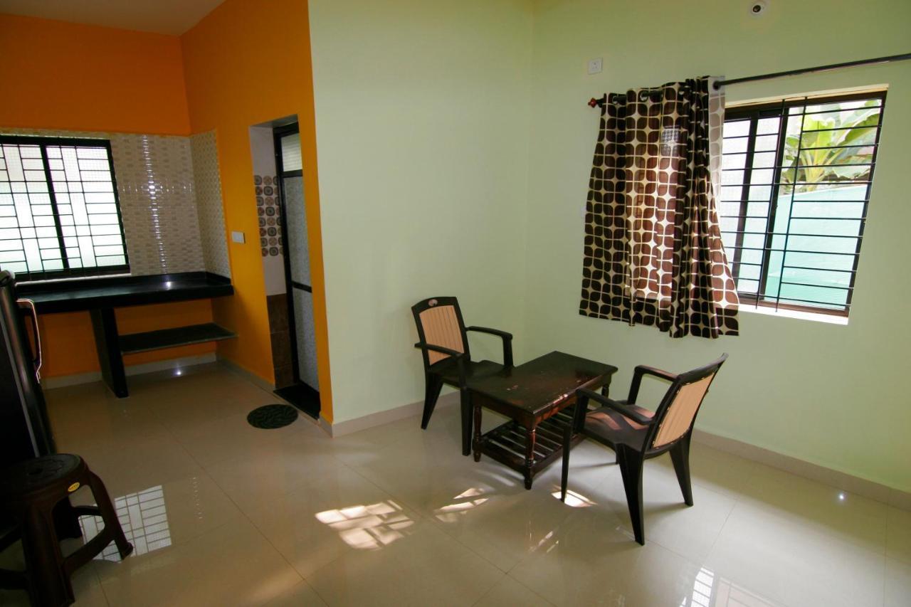 Rudra Holidays Guest House Арамбол Екстериор снимка
