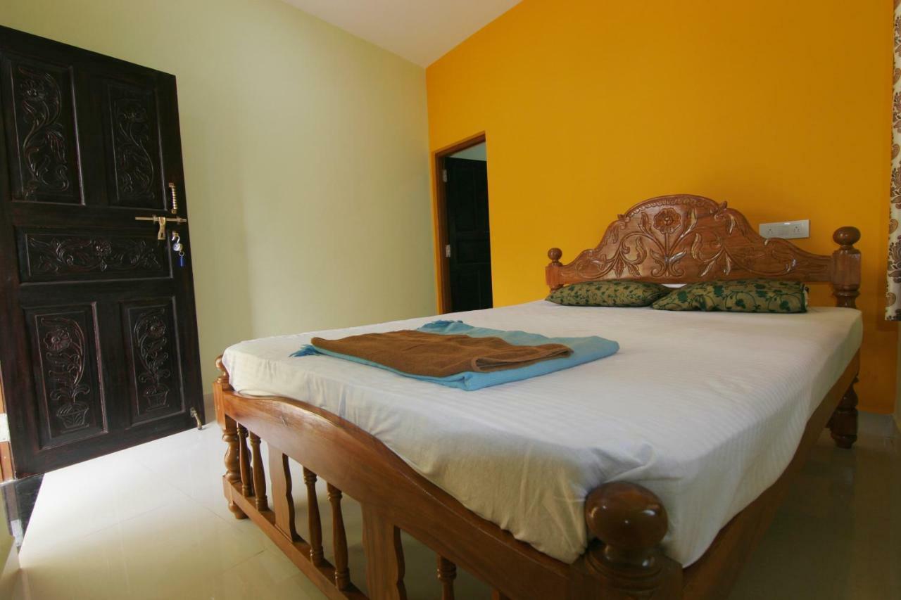 Rudra Holidays Guest House Арамбол Екстериор снимка